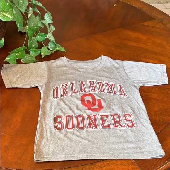 Team Athletics Other - Oklahoma Sooners Kids Gray Short-Sleeve Tee with Red Logo